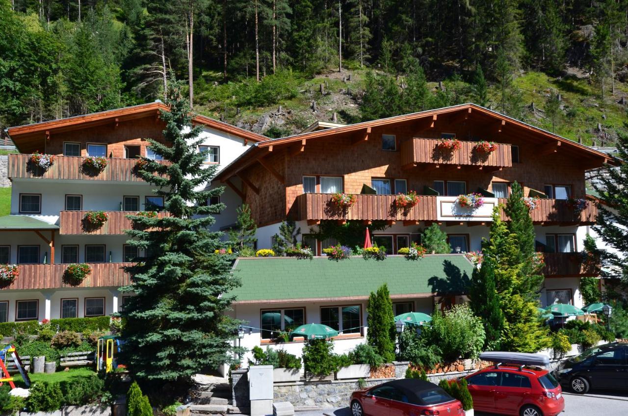 Hotel Pettneuerhof Pettneu am Arlberg Exterior foto