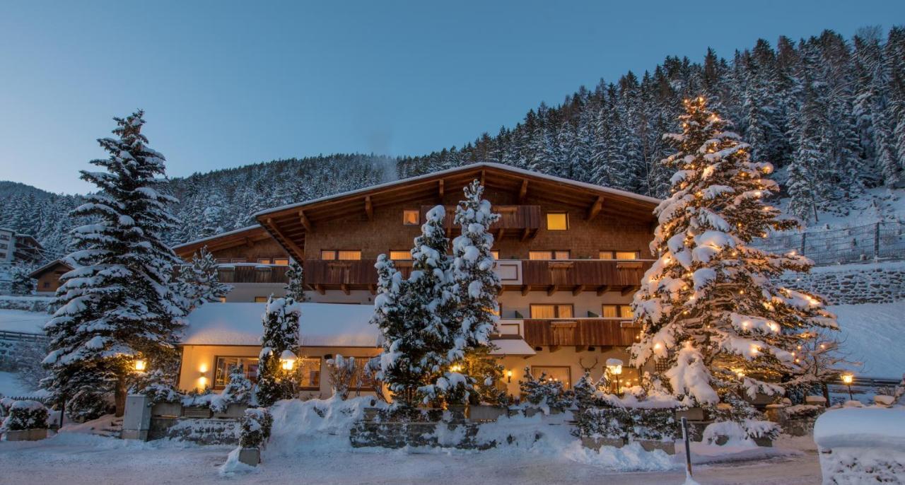 Hotel Pettneuerhof Pettneu am Arlberg Exterior foto